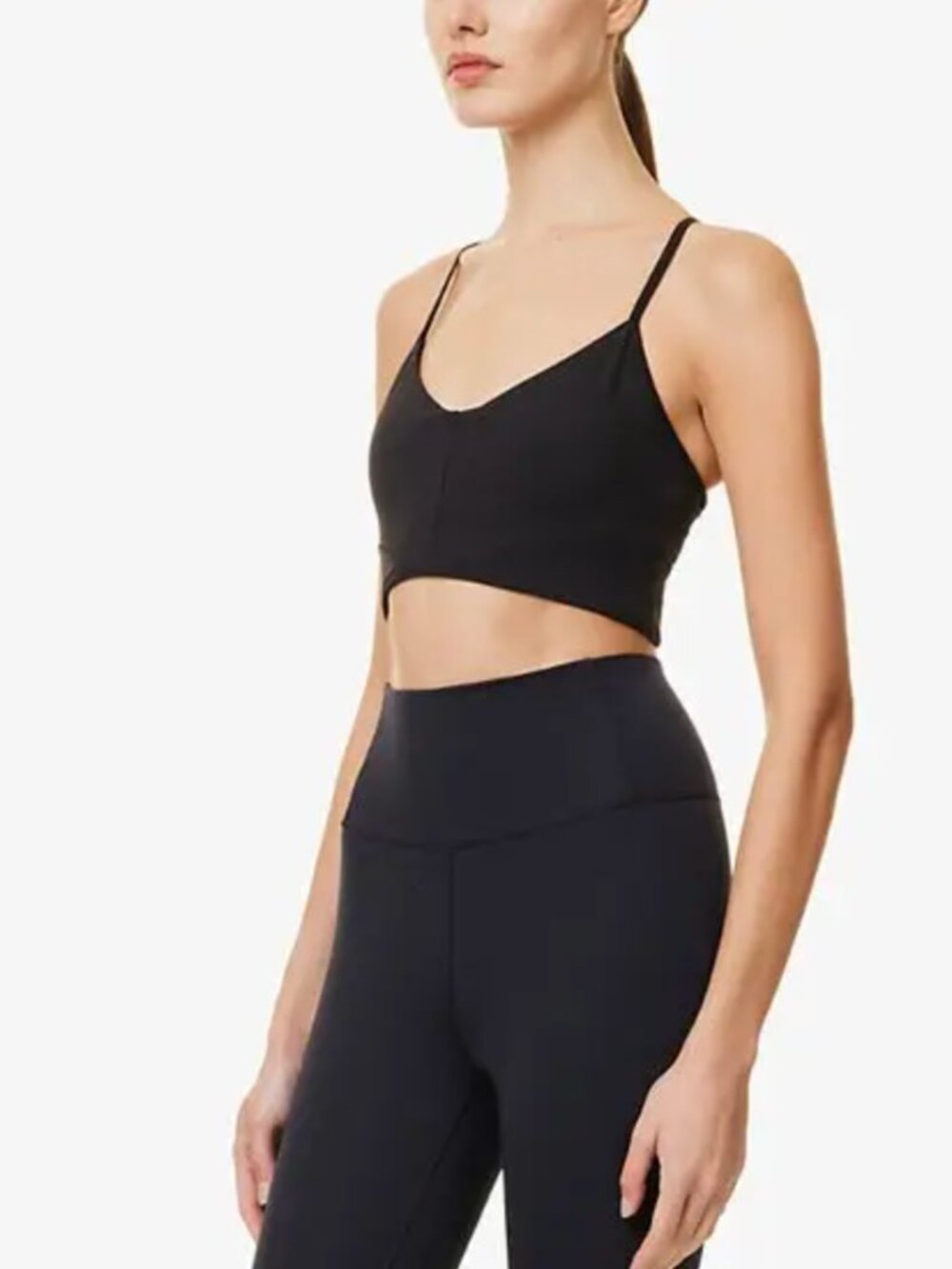 Vuori - Adeline Sports Bra in Black - Size L